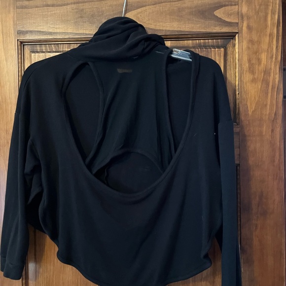 Women’s hooded sweatshirt with cutout back - Picture 3 of 4